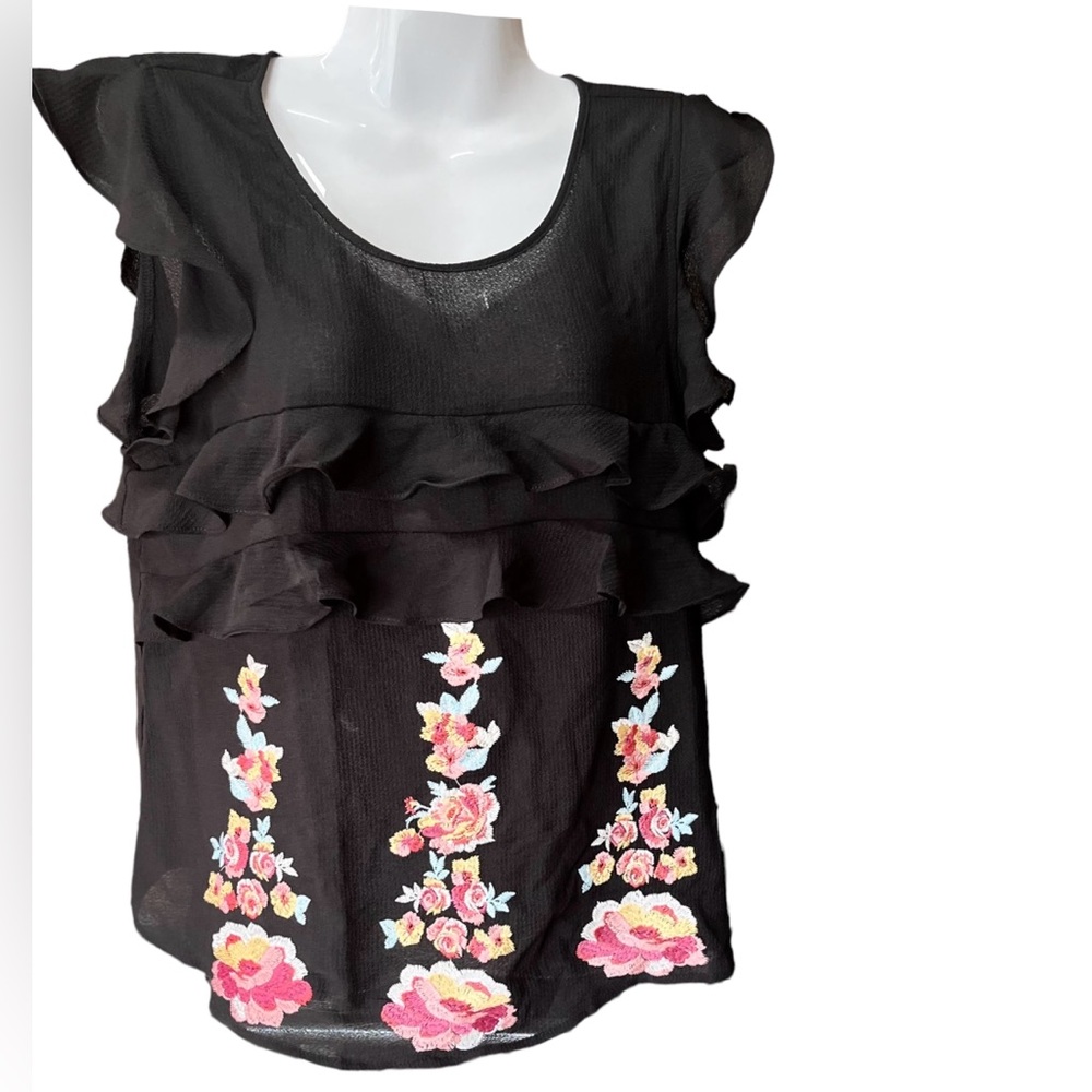 2 for $20 Andree by Unit ruffled embroidered blouse